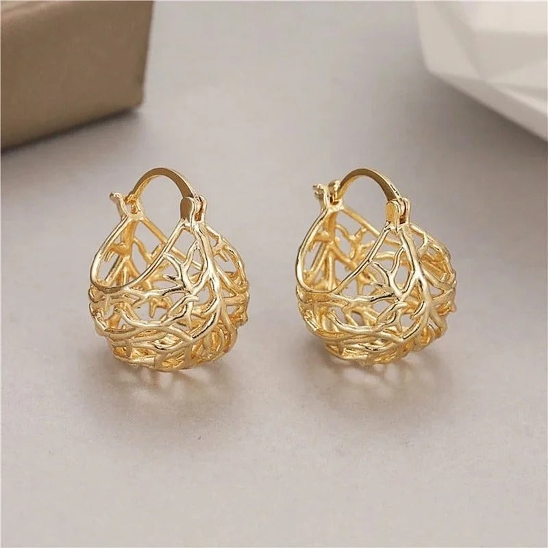Vintage Gold Hollow Teardrop Earrings